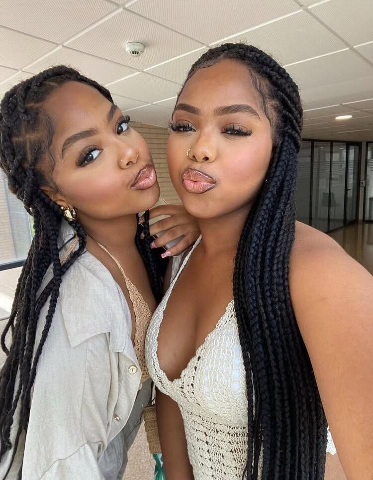 ebony twin sister
