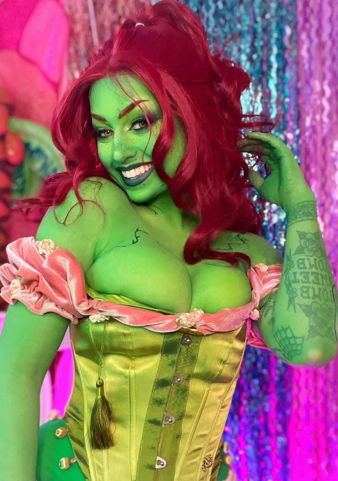 Insta Cosplayer