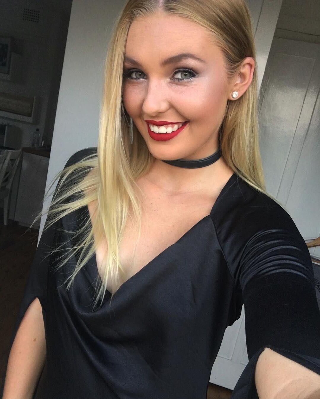 Mix of American College Sluts and Aussie Uni Sluts or Bimbos 