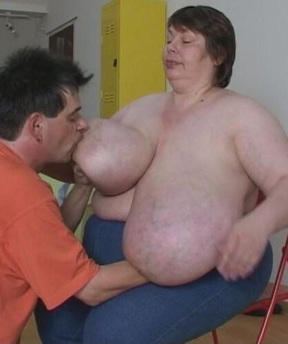 I Love Woman with macromastia 