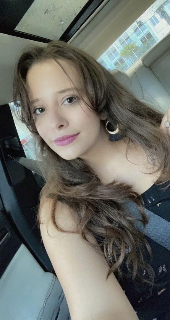 Lola Big Butt Big Boobs wunderschöne Latino -Brünette gemischte heiße Aufnahmen