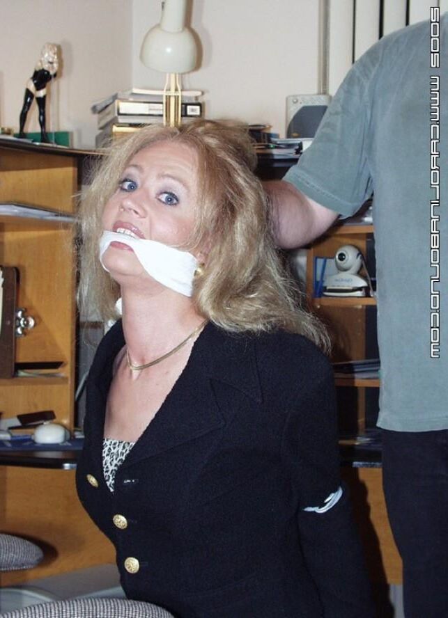 Secretary Carolina Fox