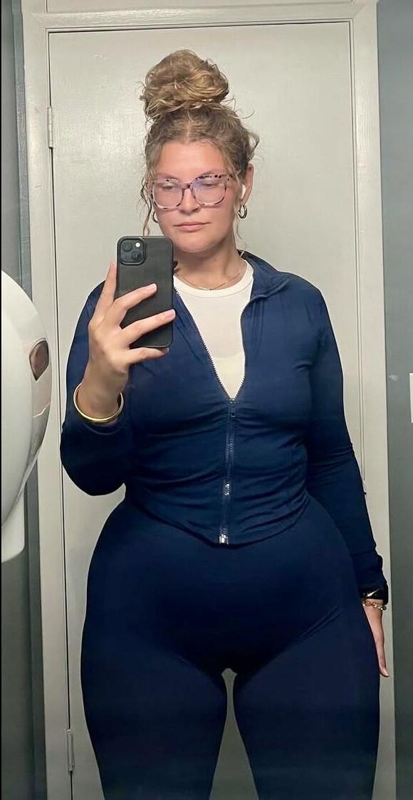 Dakota Big Ass Big Boobs Sexy Brünette Mutter gemischte heiße Aufnahmen