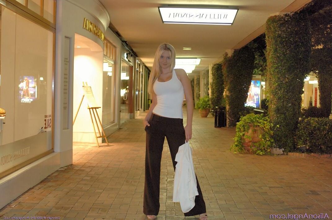 Alison Angel eine Nacht in der Stadt
