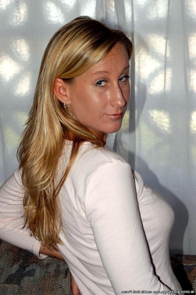 . Wendy. Plain looking mum with a wonderful body