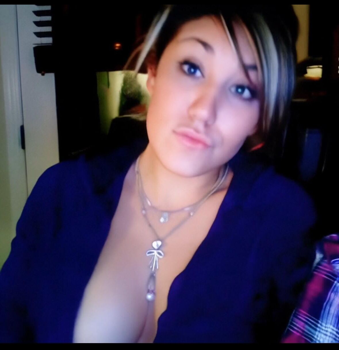 AI My Stepdaughter (Tits in Chair)