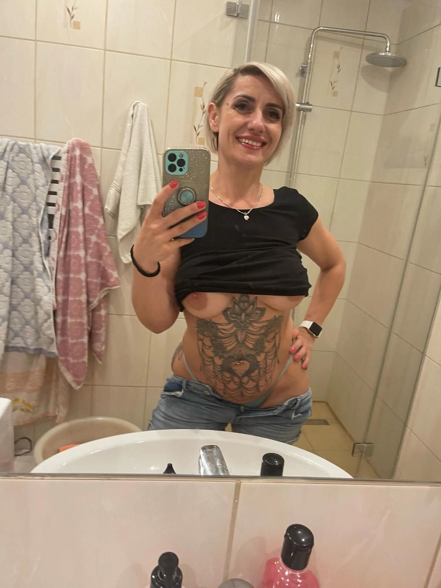 InkedRose Selfie