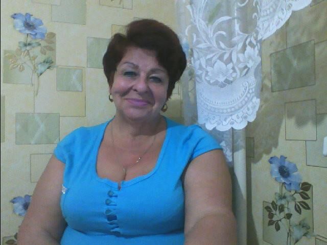 Busty granny Svetlana from Nizhnevartovsk
