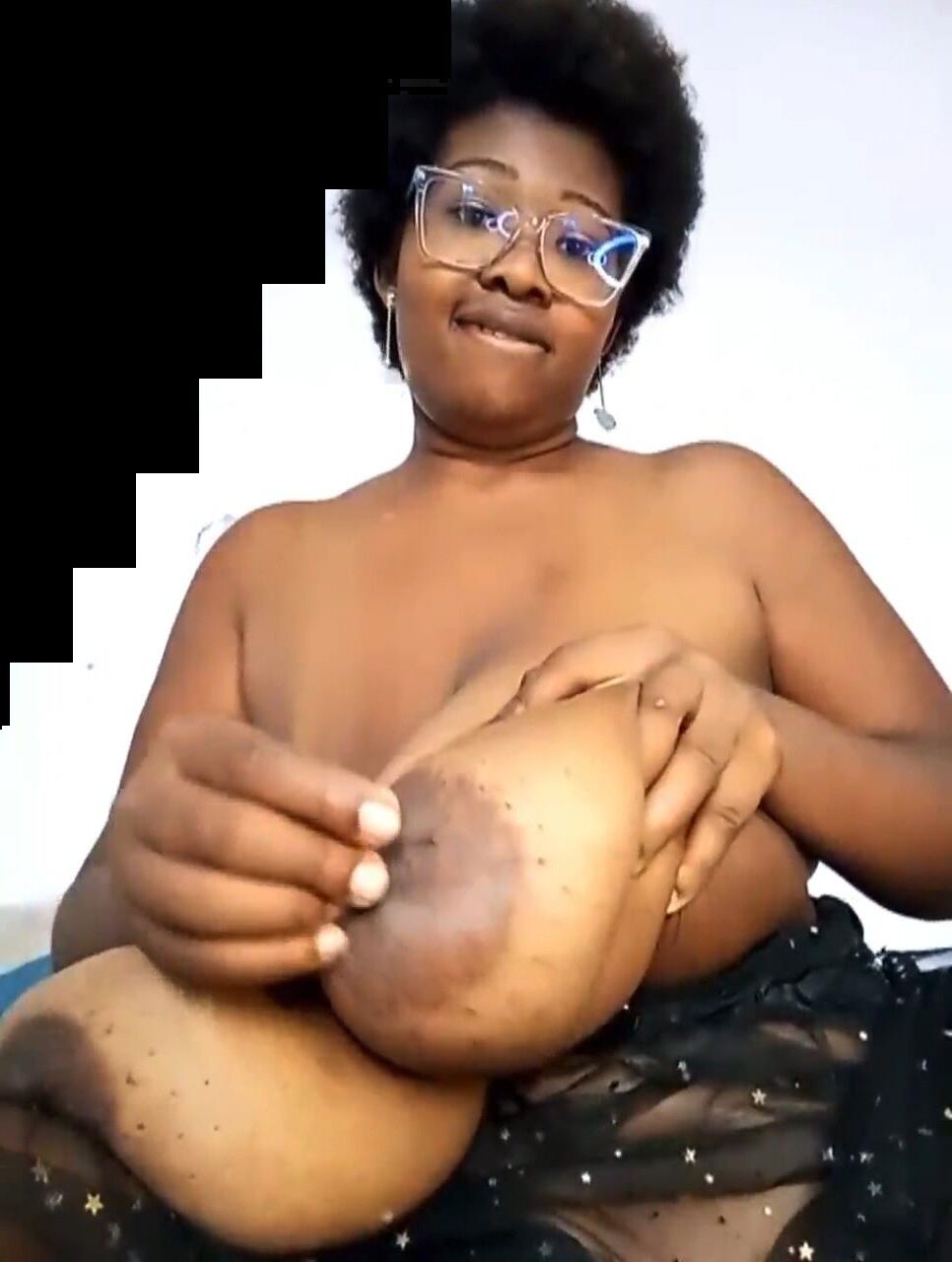 MassiveLongBlackSaggyTits 