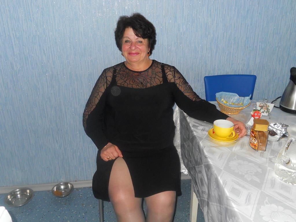 Busty granny Svetlana from Nizhnevartovsk