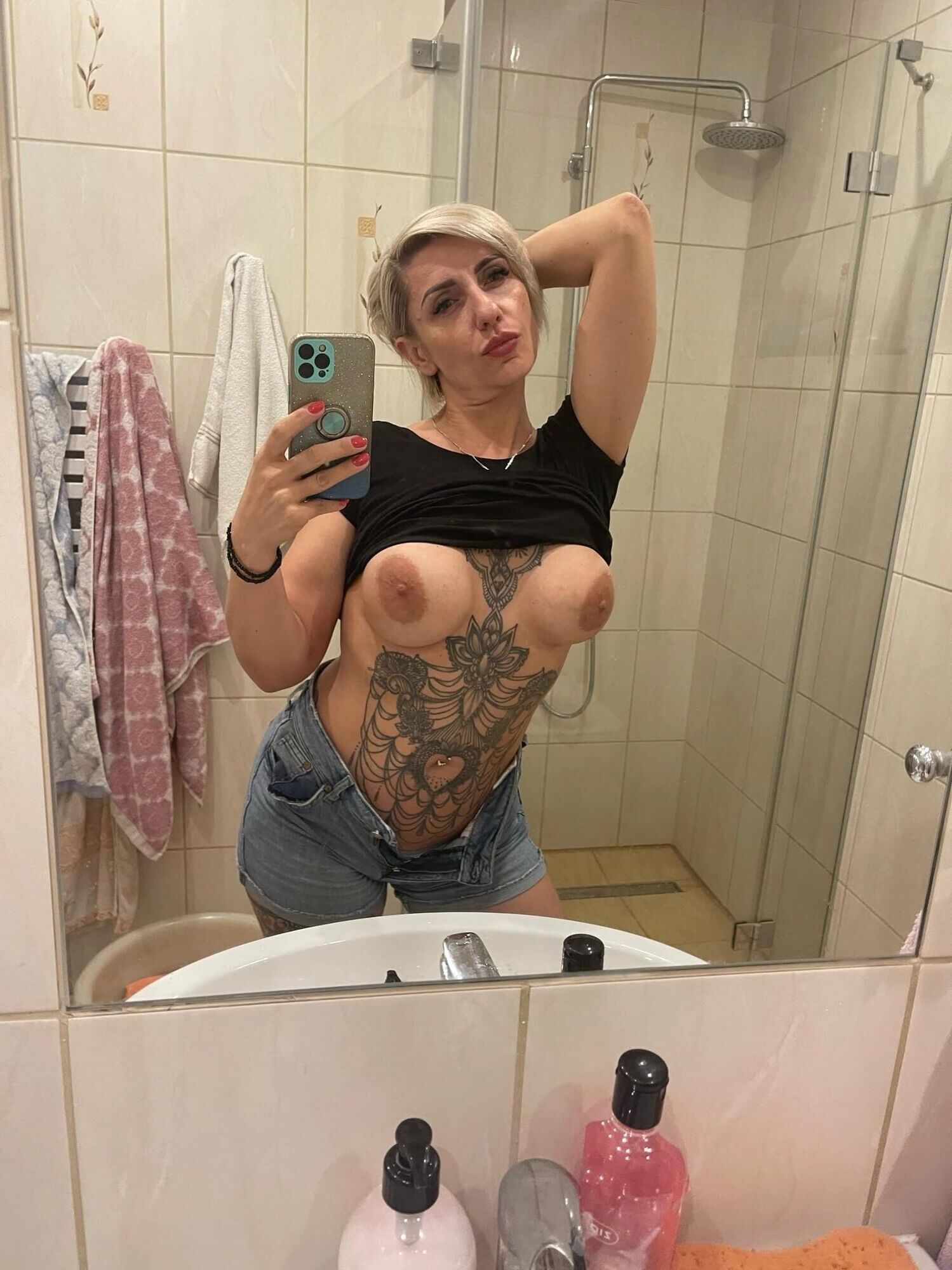 InkedRose Selfie