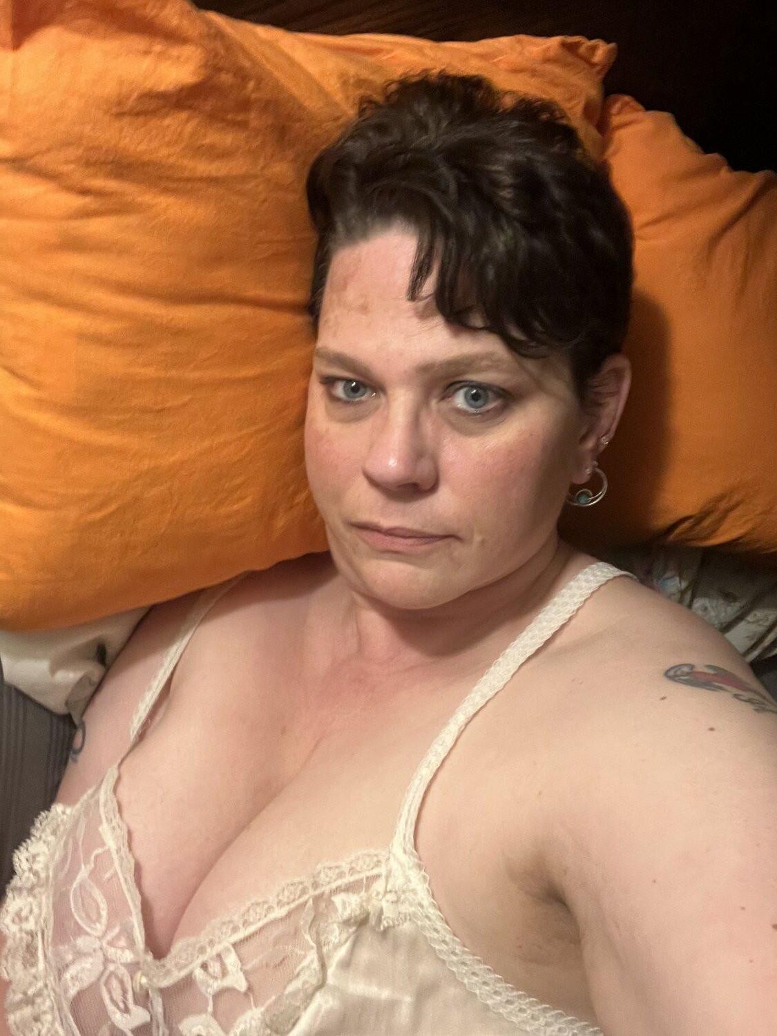 Rachel FB dating