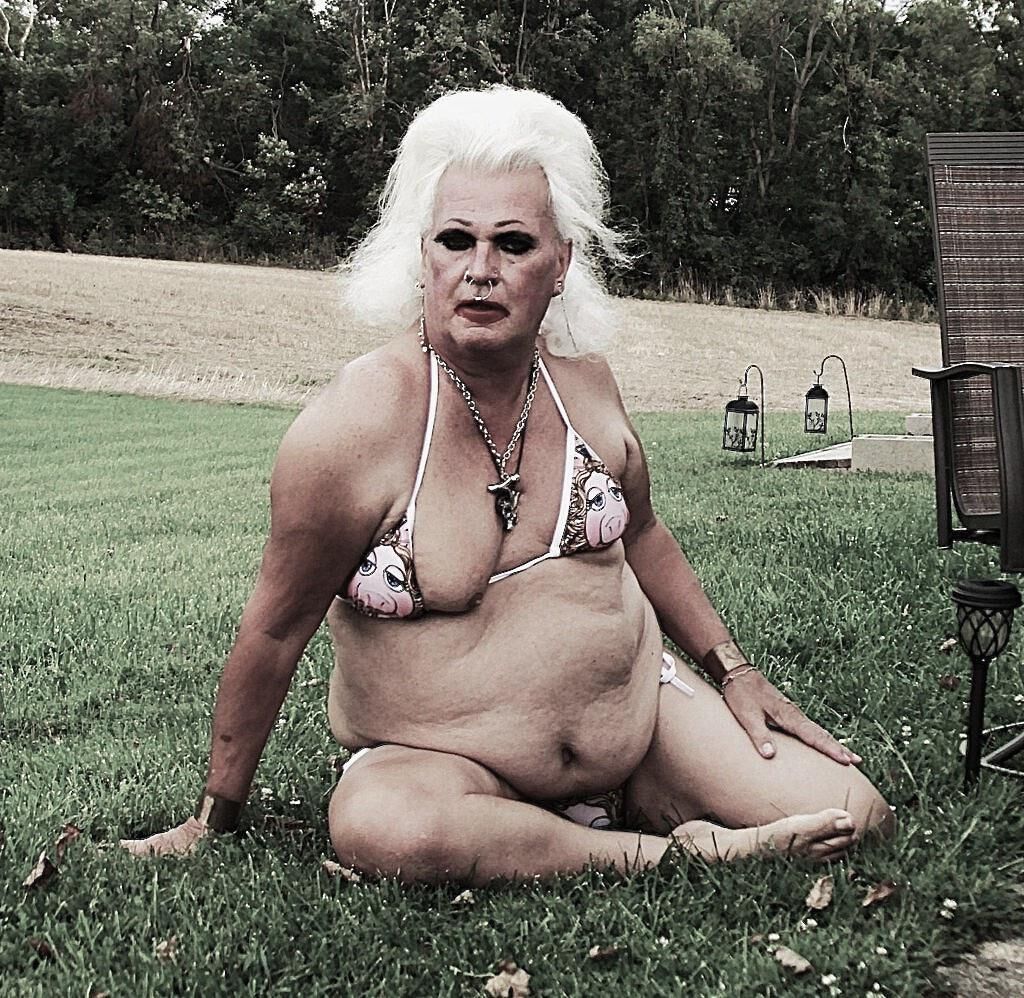 Shuggah Shows Off Her New PHATNESS In Public