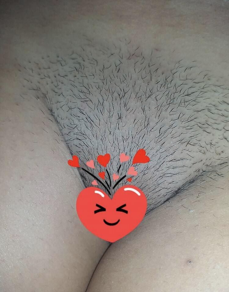 yo Busty Horny Babe