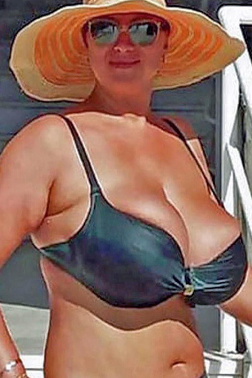 Posing in black bikini