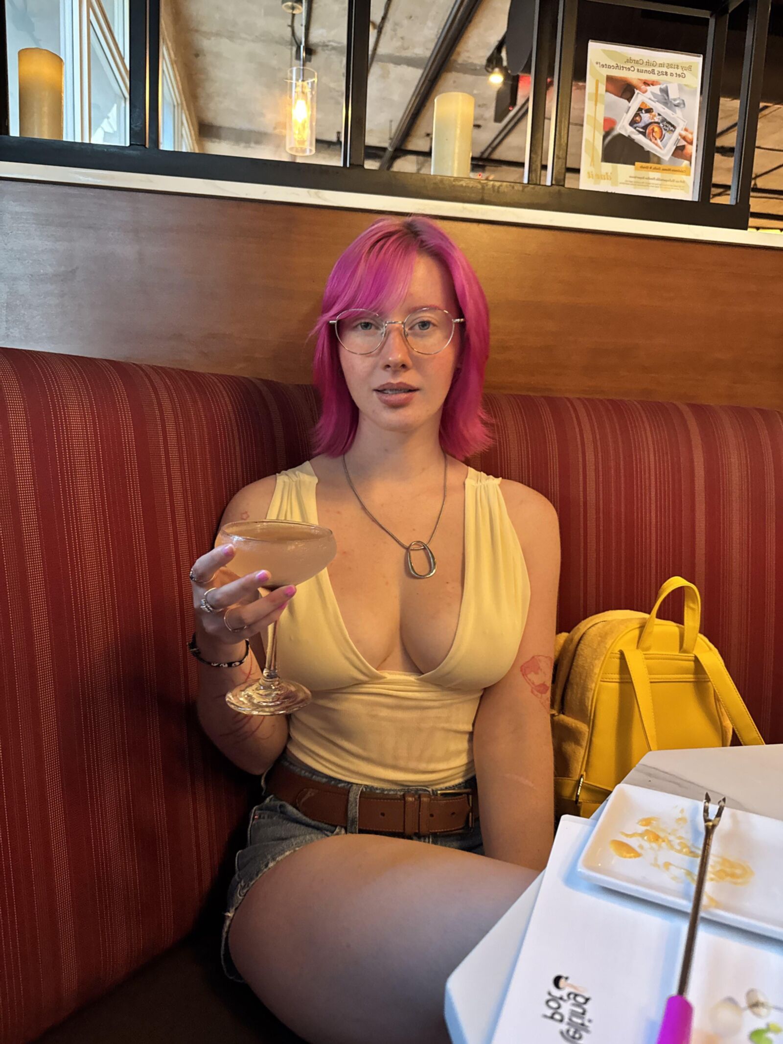 Luv große Brüste Big Ass Pink Haar sexy Schönheit Mädchen gemischtes heißes Foto