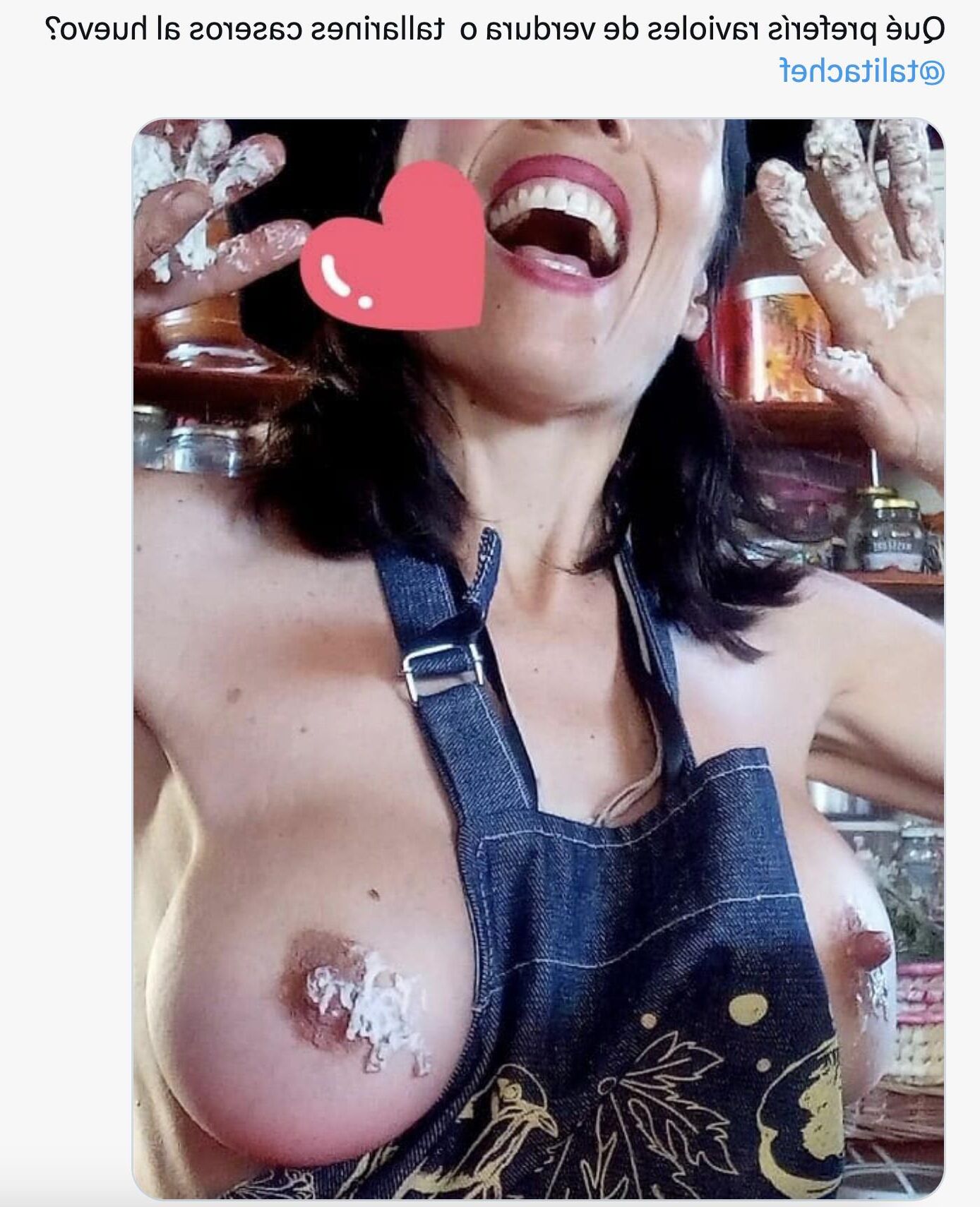 Talita Chef muestra sus tetas. 