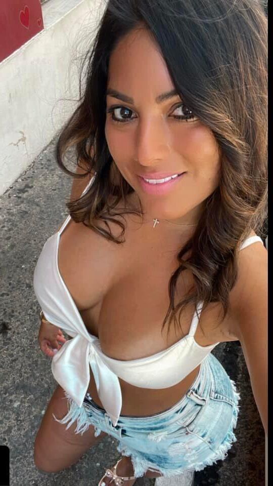 Chicago Bottle Girl