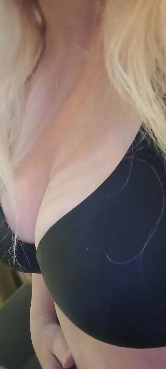sexy busty blonde milf slut