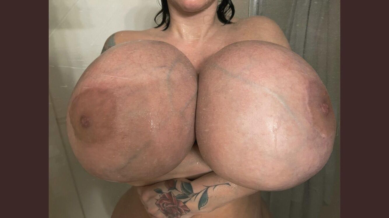 Huge Tits Club Pt.