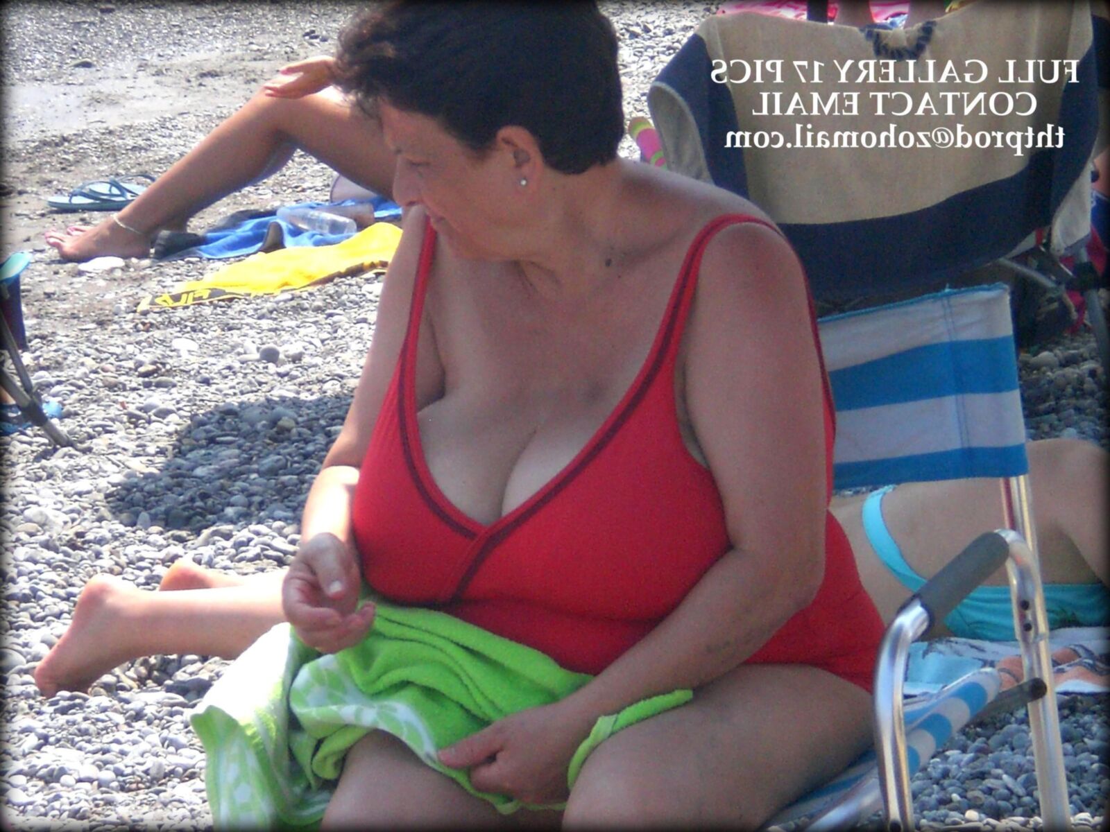 Huge Tits Grannies Beach Candid