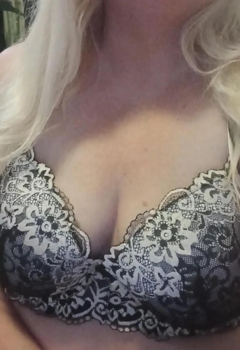 sexy busty blonde milf slut