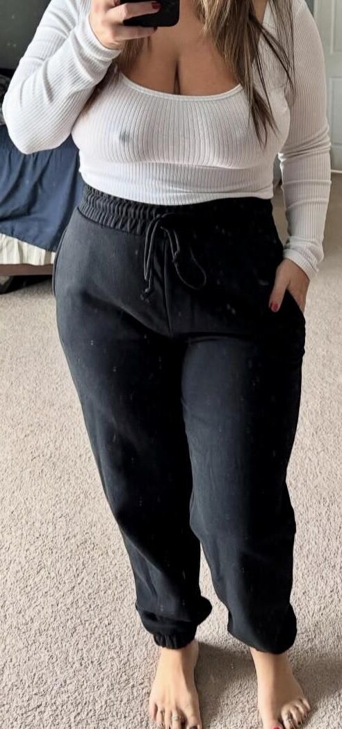 Sexy Thick Amateur Mommy