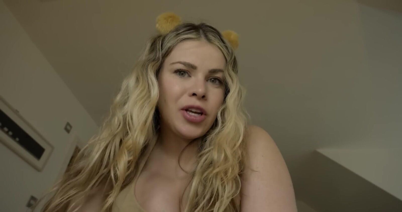 Scottish Murmurs ASMR Helping You Fall Asleep (yeah, right!)