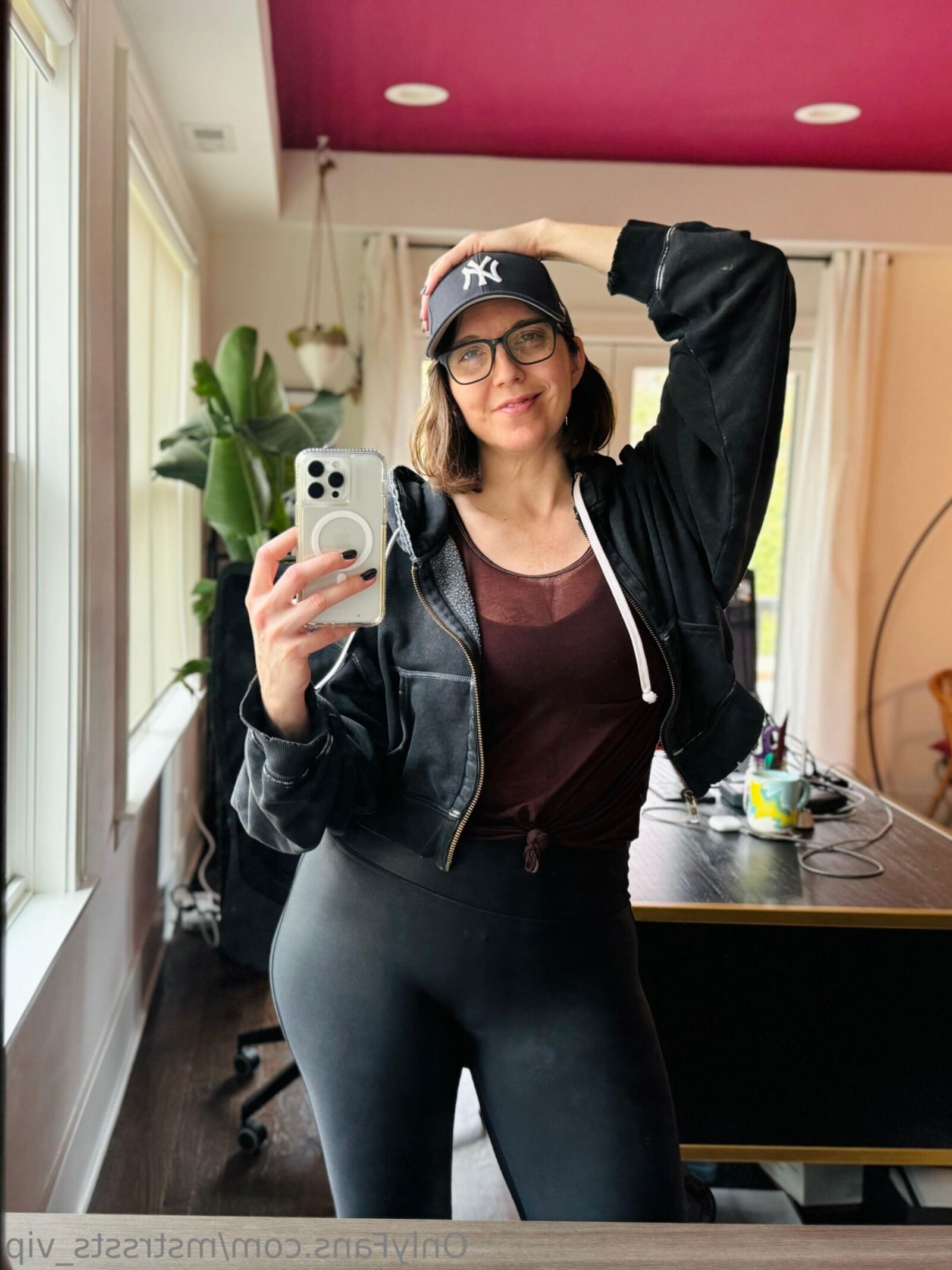 Mistress Big Butt Big Tits Gorgeous Milf with Glasses Mixed Hot 