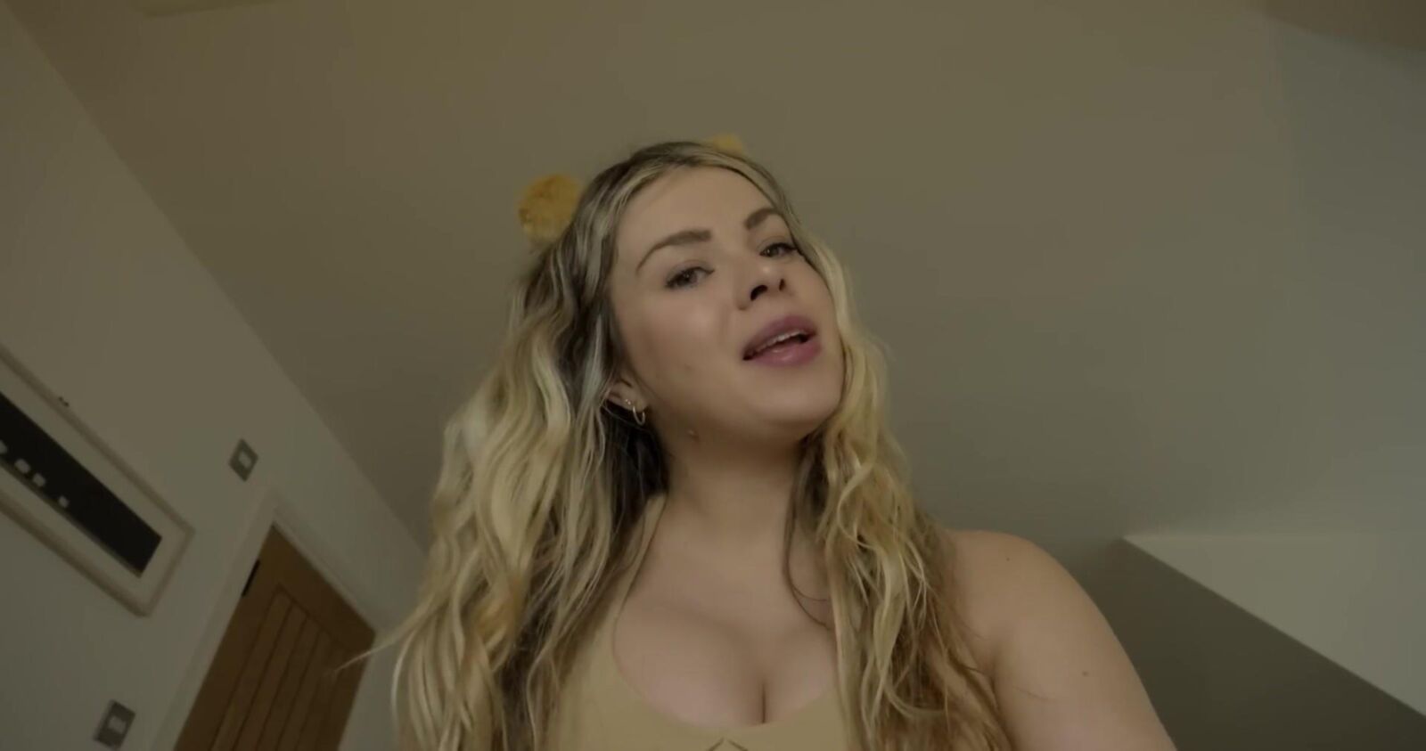 Scottish Murmurs ASMR Helping You Fall Asleep (yeah, right!)