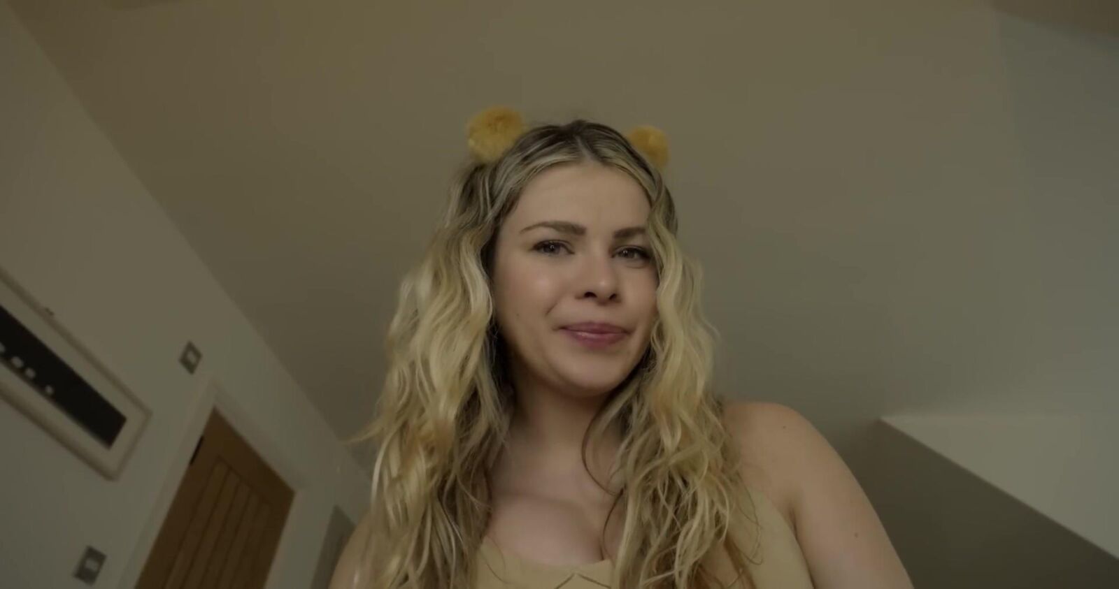 Scottish Murmurs ASMR Helping You Fall Asleep (yeah, right!)