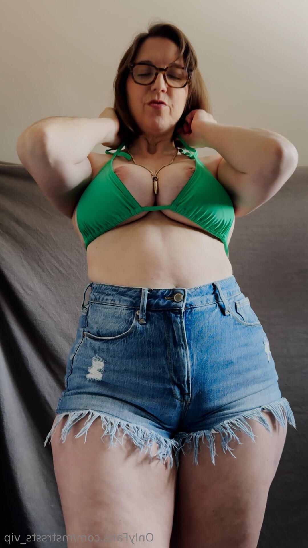 Mistress Big Butt Big Tits Gorgeous Milf with Glasses Mixed Hot 