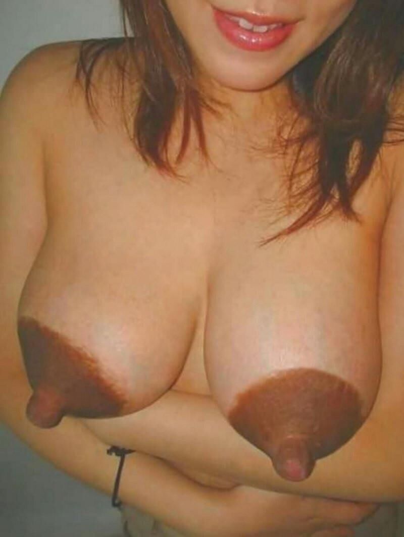 Woman with hot Titts 