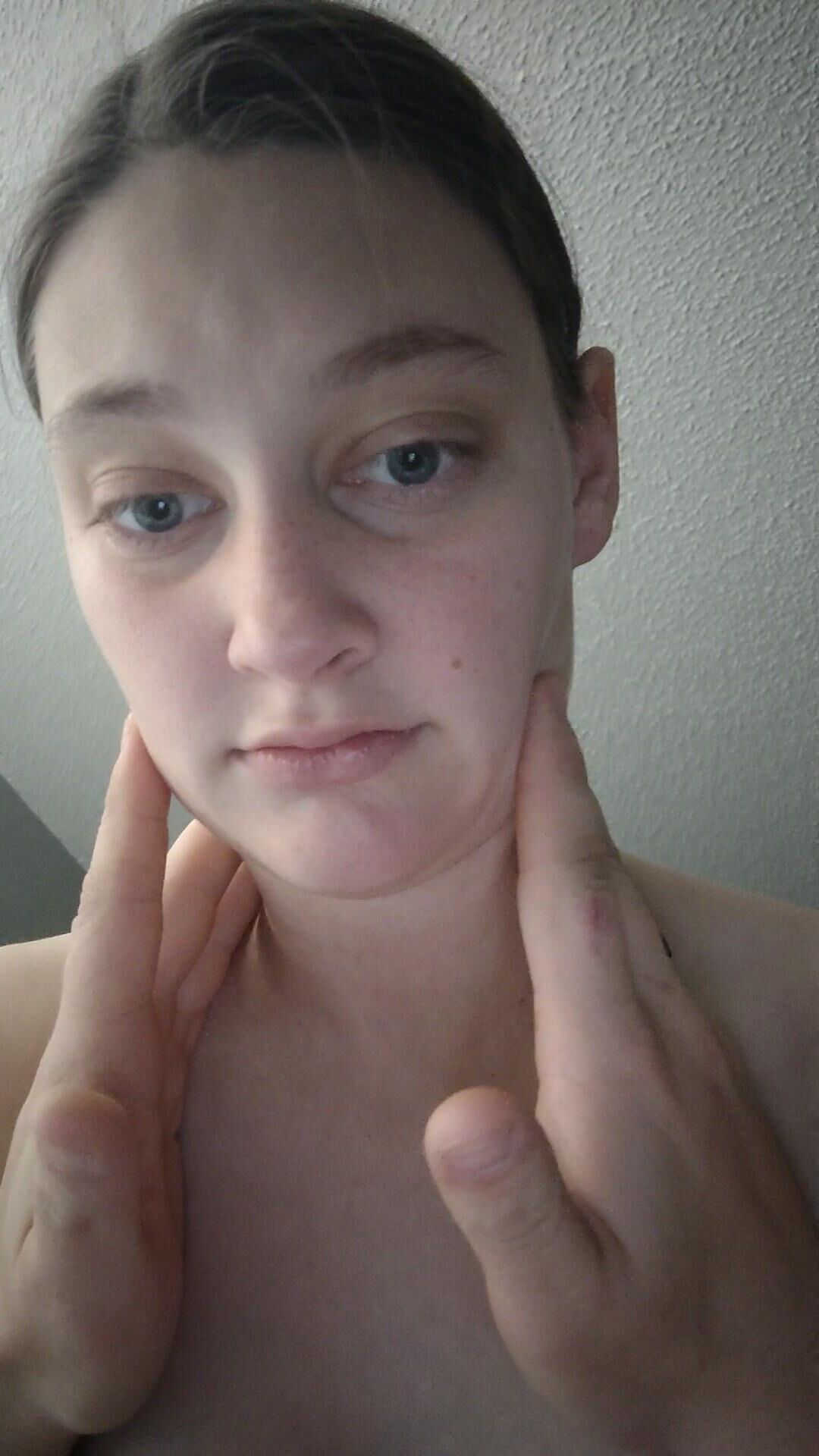 Suck nipples 