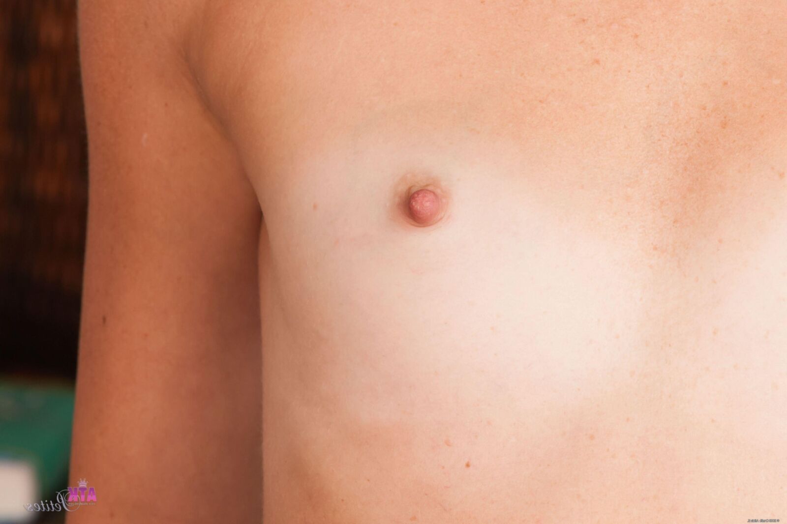 nipples 