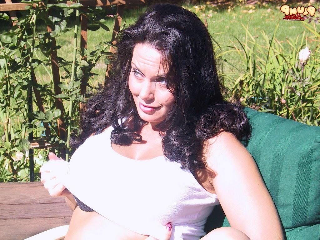 Ruth madura