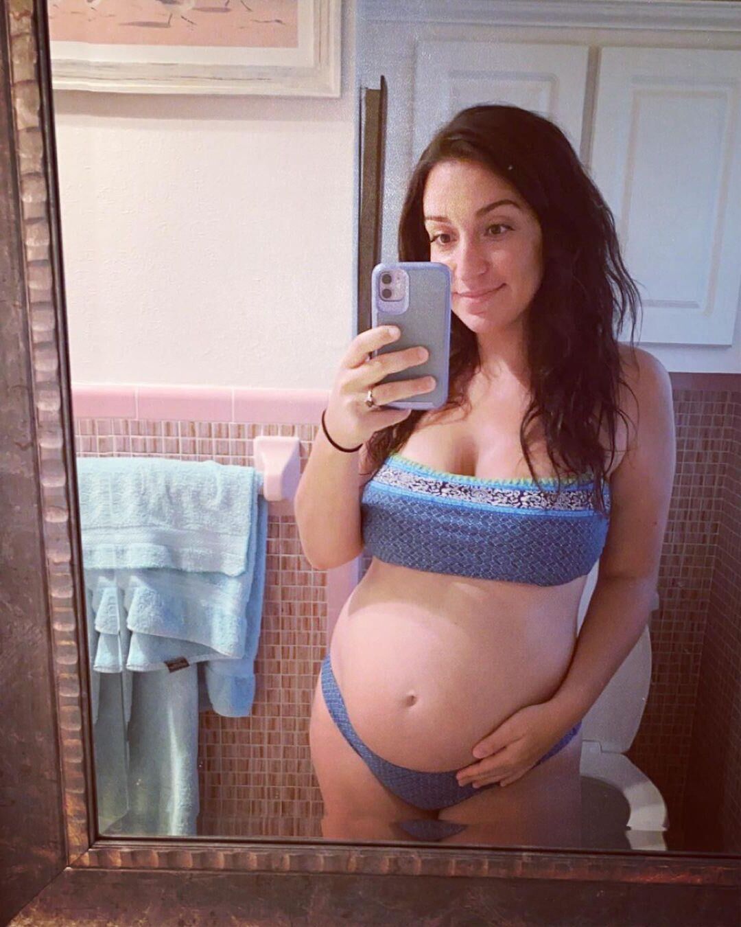 I Put a Baby In Her 