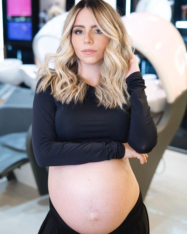 I Put a Baby In Her 