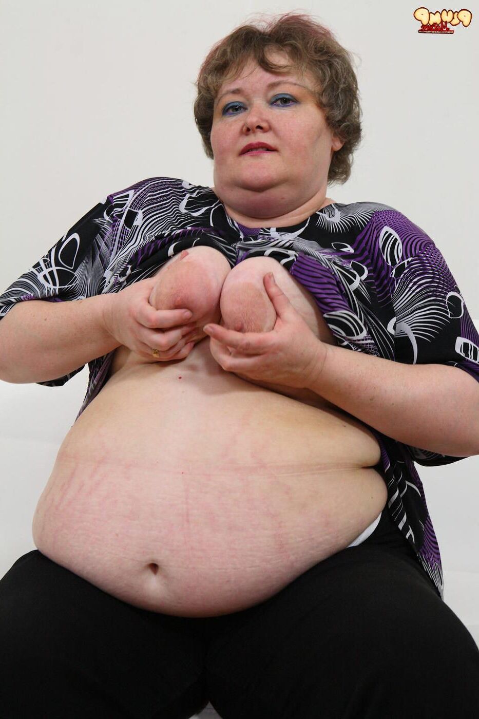 Ninelle mature