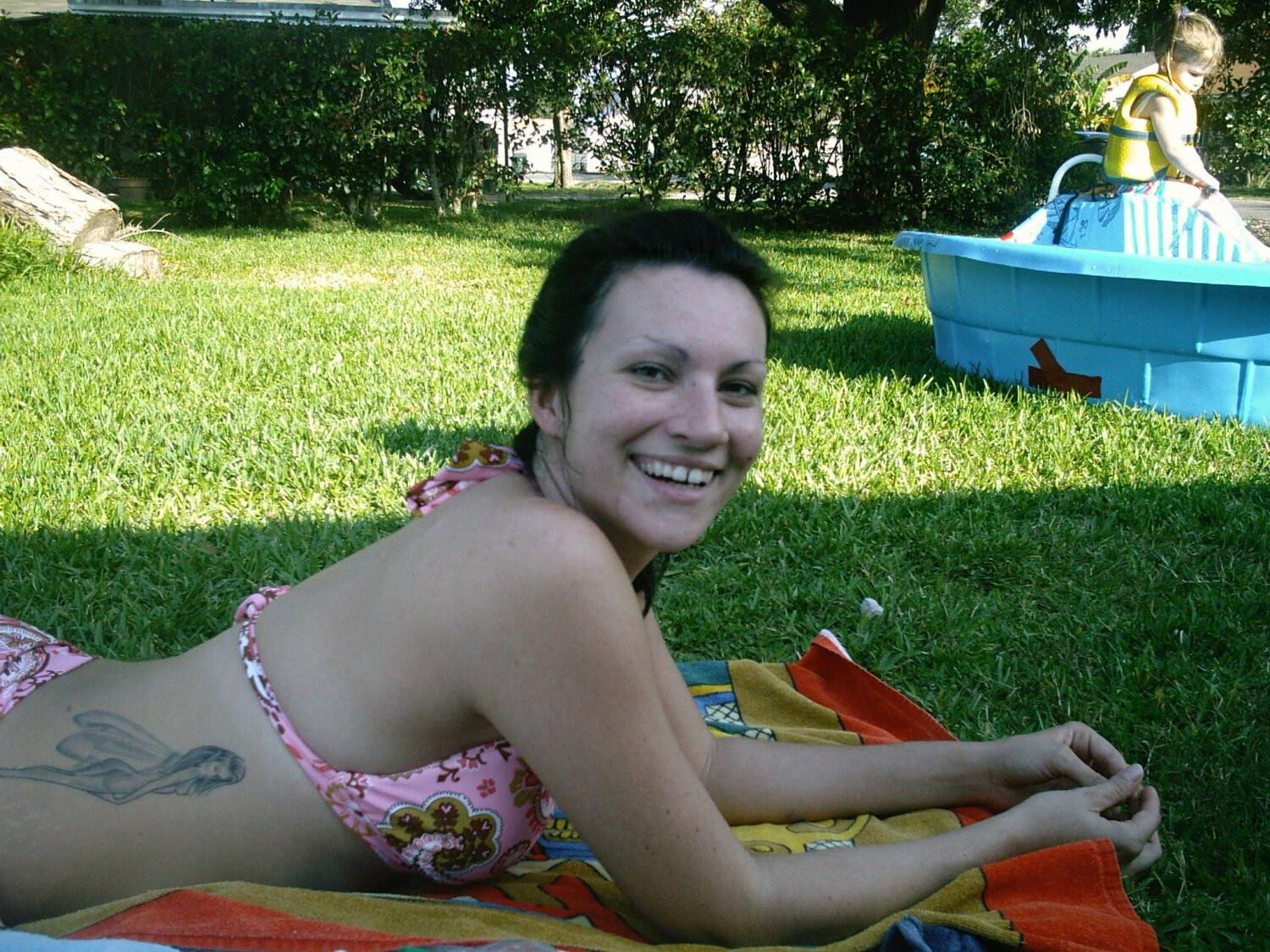 Hot Amateur Milf Webslut Courtney H