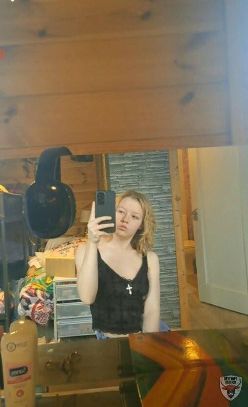 Cuck lost a bet and now Zara is ours