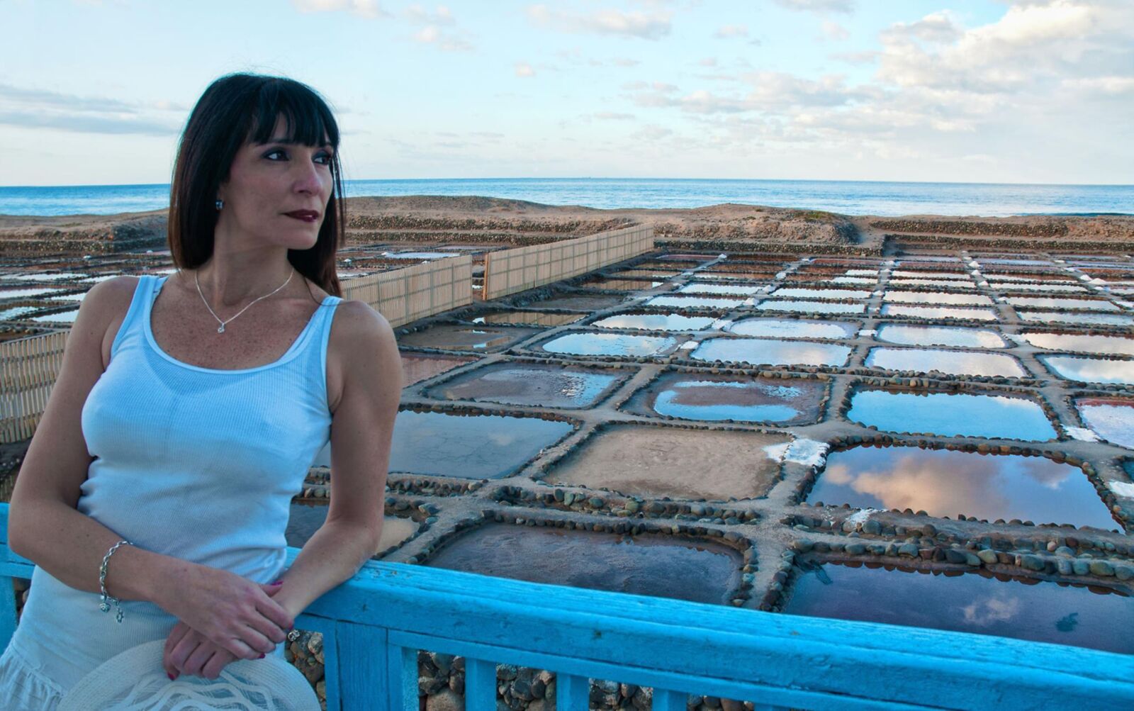 ROSA CUADRADO FERNANDEZ MATURE MODEL