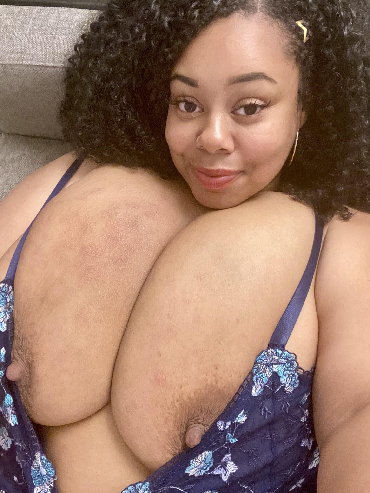 Undeuxtriox Ebony Goddess