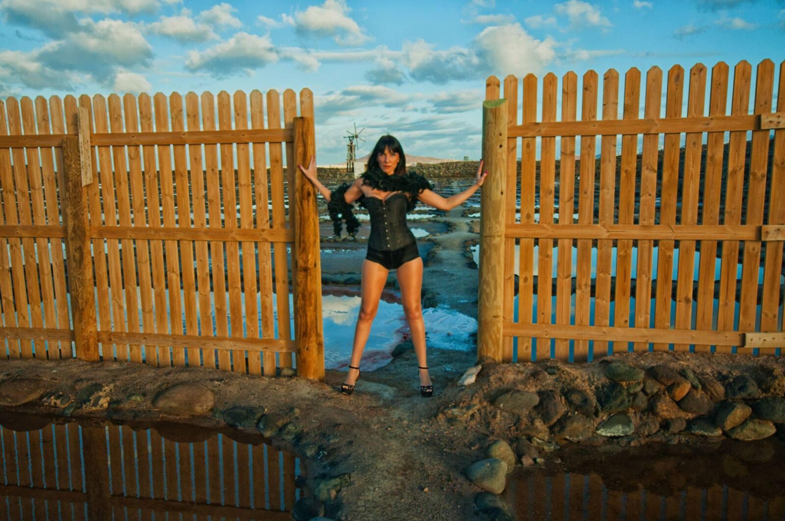 ROSA CUADRADO FERNANDEZ MATURE MODEL
