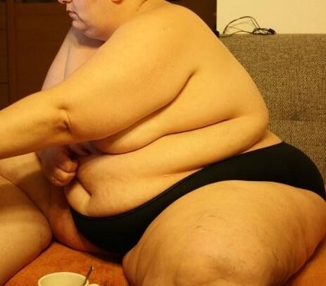 Awesome SSBBW shows insane fat body