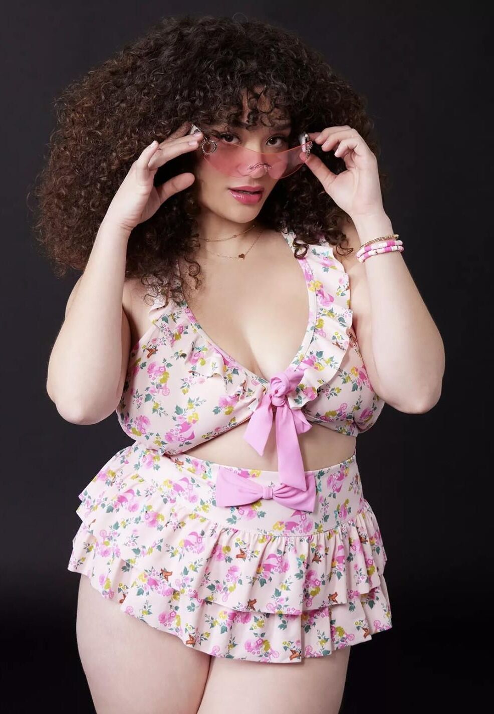 thicc、ぽっちゃり、巨乳モデル