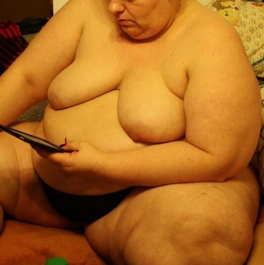 Awesome SSBBW shows insane fat body