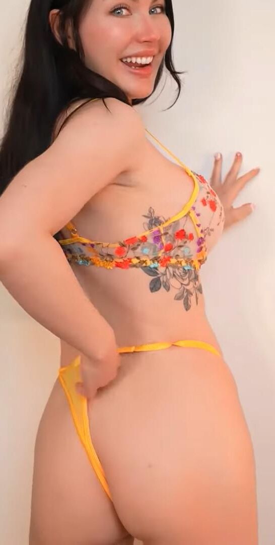 Sexy non nude