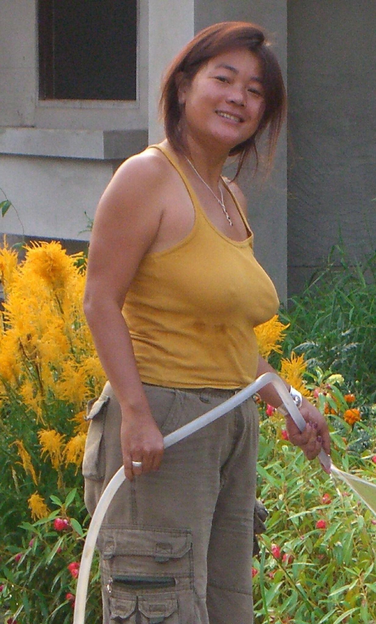 Envía tus fotos favoritas de mí a mi acct de Facebook. 