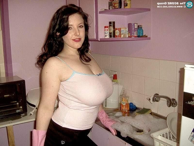 Bulgey girls with big tits